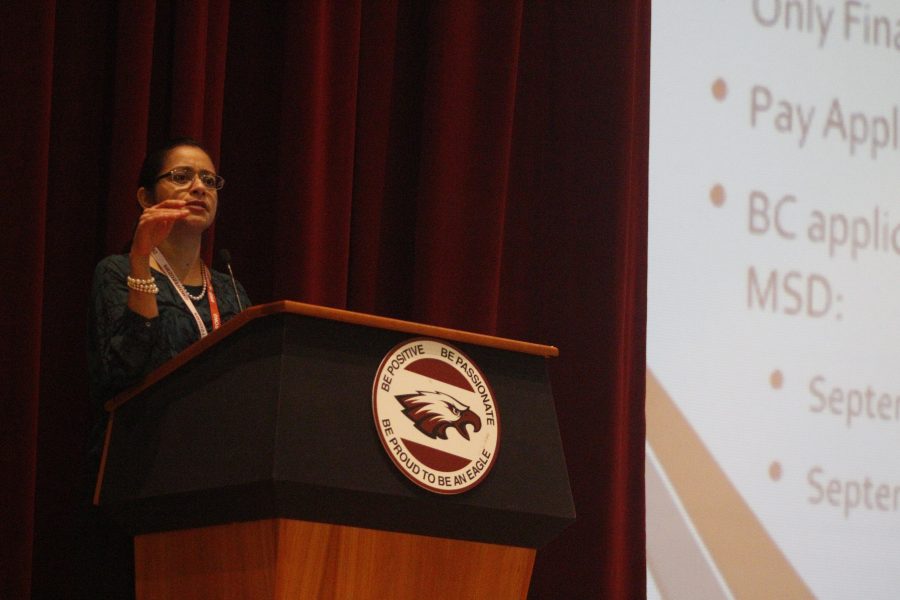 Marjory Stoneman Douglas BRACE advisor Ana Farrand explains the importance of beginning the college admissions process as soon as possible.  Photo by Kaleela Rosenthal