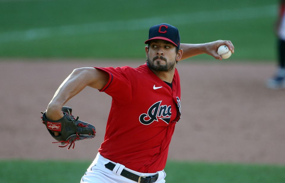 Los Angeles Dodgers starting pitcher Victor Gonzalez throws against the  Atlanta Braves during the sixth inning in Game 4 of a baseball National  League Championship Series Thursday, Oct. 15, 2020, in Arlington