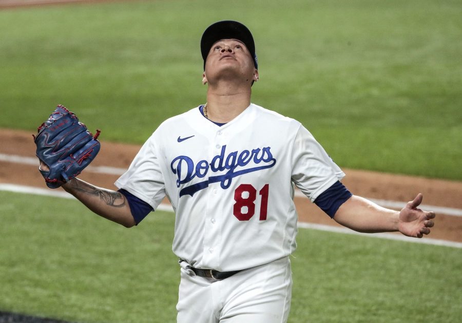 Arlington%2C+Texas%2C+Wednesday%2C+October+21%2C+2020+Los+Angeles+Dodgers+starting+pitcher+Victor+Gonzalez+%2881%29+looks+skyward+after+leaving+the+mound+in+the+fourth+inning+in+game+two+of+the+World+Series+at+Globe+Life+Field.+%28Robert+Gauthier%2F+Los+Angeles+Times%29