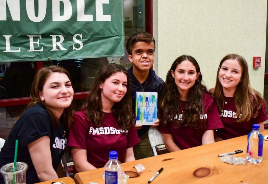 (From left to right) Rebecca Schneid, Caitlynn Tibbetts, Daniel Tabares, Leni Steinhardt and Brianna Fisher at the Jan. 23 Parkland Speaks panel discussion at Barnes and Nobles. Photo courtesy of Augustus Griffith.