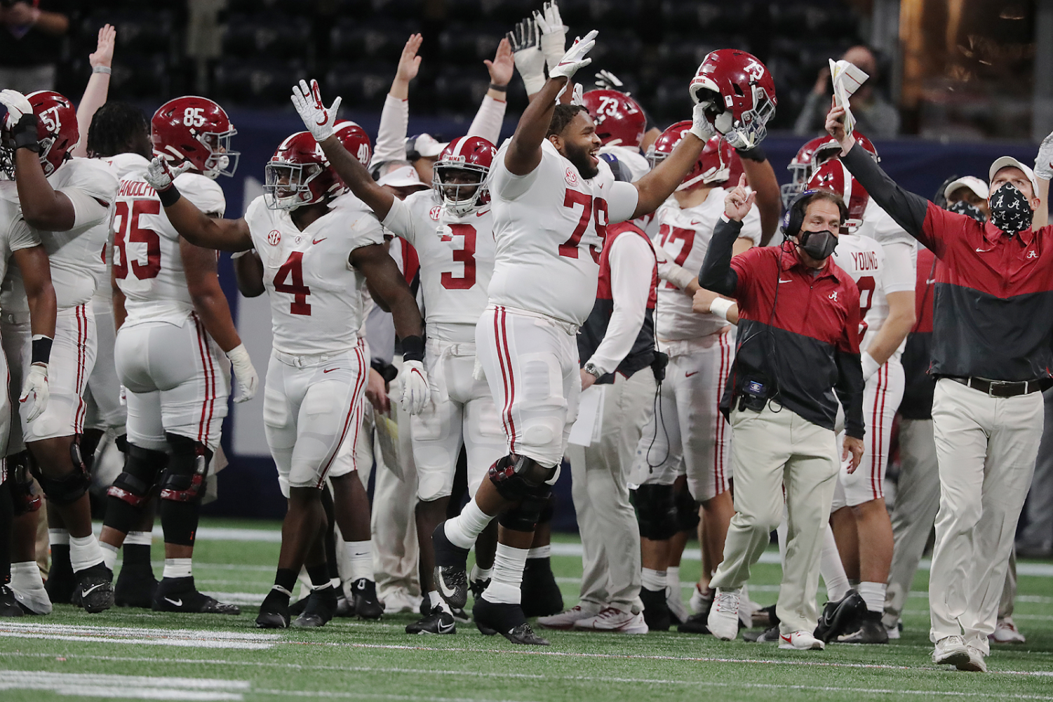 Marjory Stoneman Douglas football team to announce Dolphins picks at NFL  Draft 