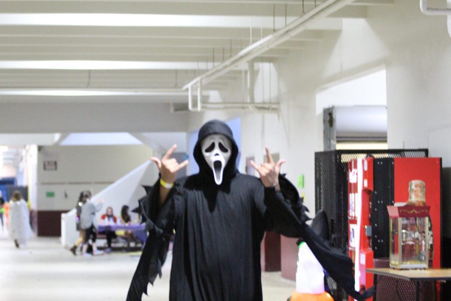 Scream! Fall-o-ween has students and ghouls around every corner, watch out. Many games and candy for everyone.