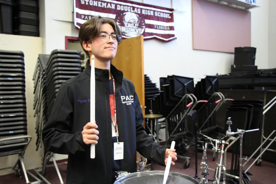 Senior Payton Yaffe executes his snare drumming technique and shows off his skills. As the percussion captain, Yaffe devotes his time to rehearsals for indoor percussion competitions and strives to lead his team to be the greatest.