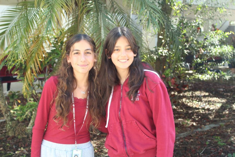 Students at MSD support Red Ribbon Week by wearing their school colors. Students wear burgundy and silver to support. 