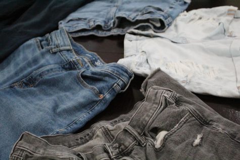 Jeans can be found in different colors, styles, and rises. Jeans come in a big variety of different looks for many possibilities.