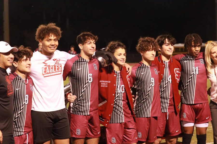 The seven seniors on the MSD men’s varsity soccer team celebrated their Senior Night. During halftime, the seniors had their Senior Night ceremony where they looked back at their best moments in high school soccer.