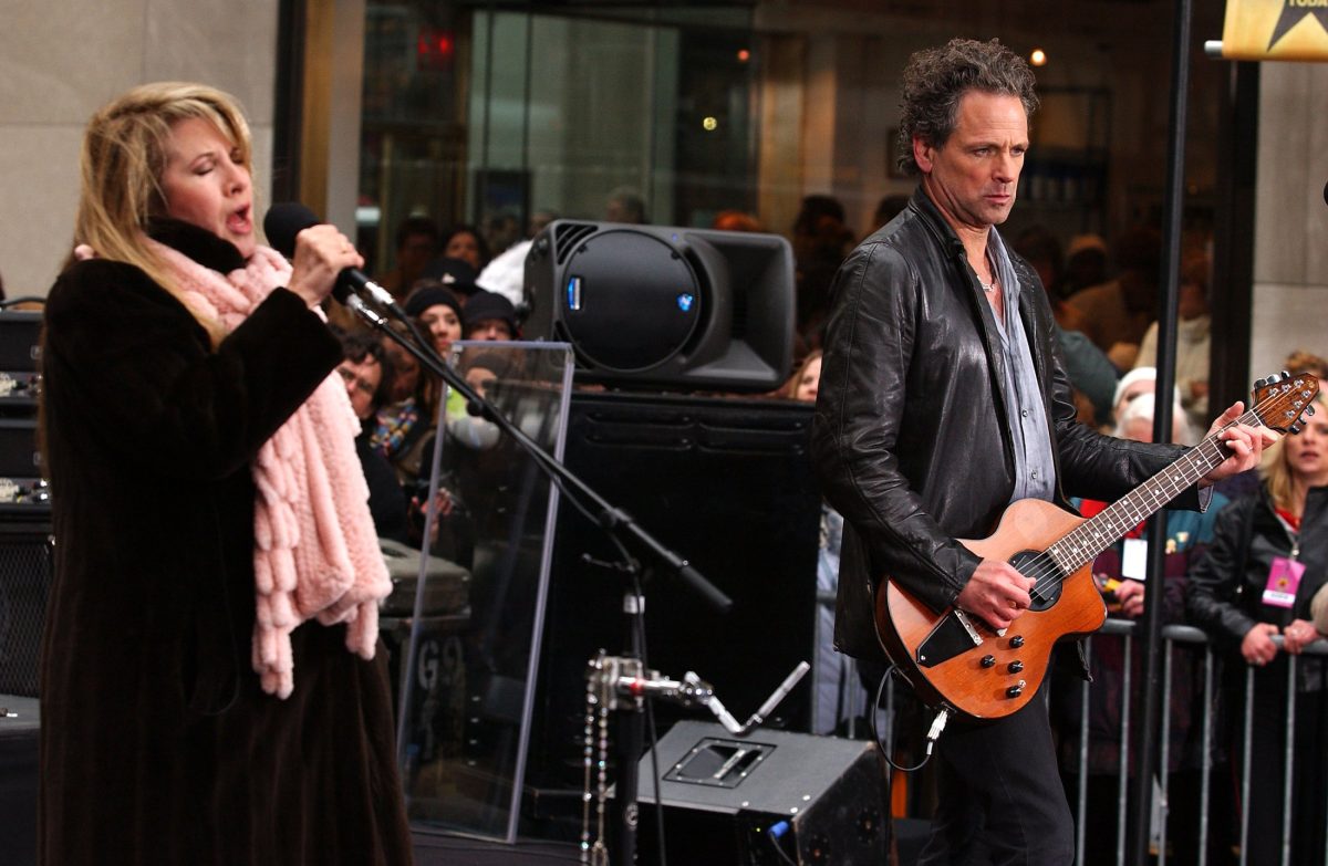 Stevie Nicks, left, and Lindsey Buckingham of Fleetwood Mac perform on NBCs Today Show on Friday, April 18, 2003. Photo permission from Nicolas Khayat/TNS.