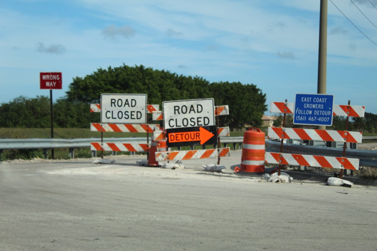 Road+closures+on+Loxahatchee+Rd+started+on+Oct.+30.+The+estimated+completion+should+be+done+by+2027.